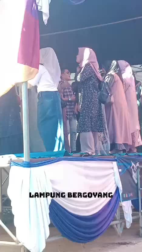 the power of emak emak... lantak lantak #RCTIoke 
 #HOTrctiplus  #rctiofficial  #HomeOfTalentRCTIPlus  #rctiplusshowyourtalent 