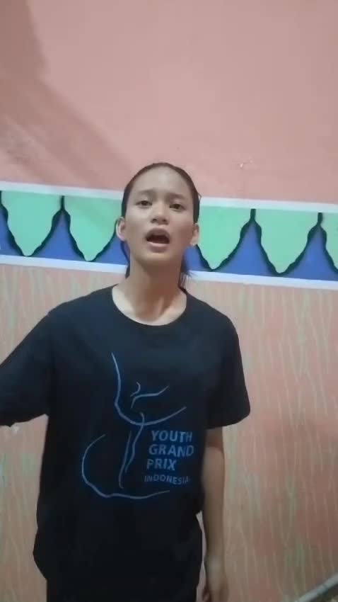 IdolXIII Hanun Atsilah 16 Tahun Cirebon How Far I'll Go