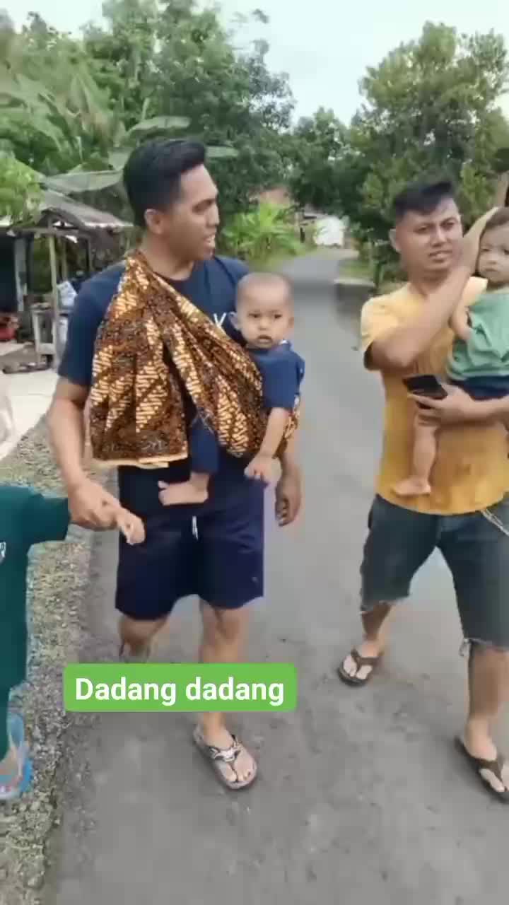 dunia terbalik
 #duniaterbalik 
 #RCTIPlus 
 #jalanjalanpagi
 #komedilucu 