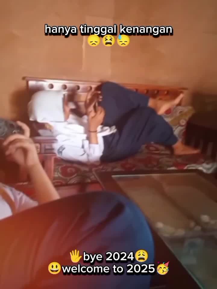 bye👋 2024 welcome to 2025🥳👊 