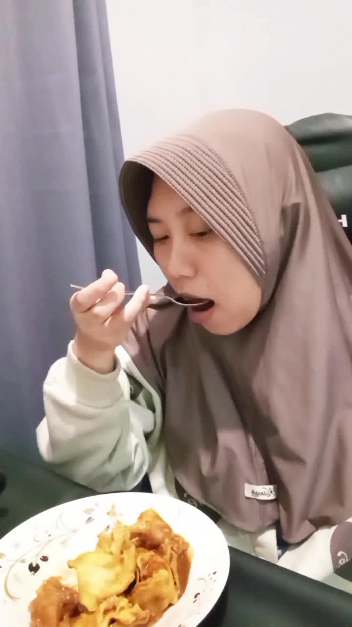Tim batagor kuah atau batagor kering, nih? Komennya dong