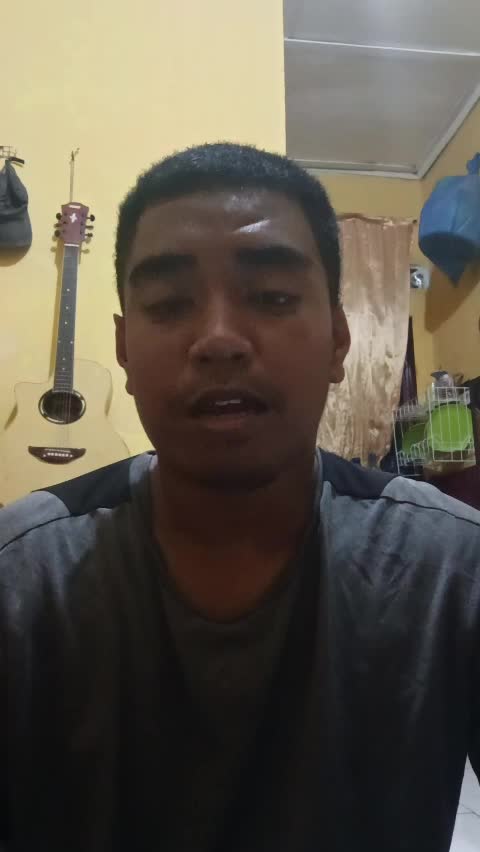 Idol_XIV Maxio Krismantio Dasmasela 18 tahun Kabupaten Kepulauan Aru(DOBO) Bersenja Gurau by Raim laode