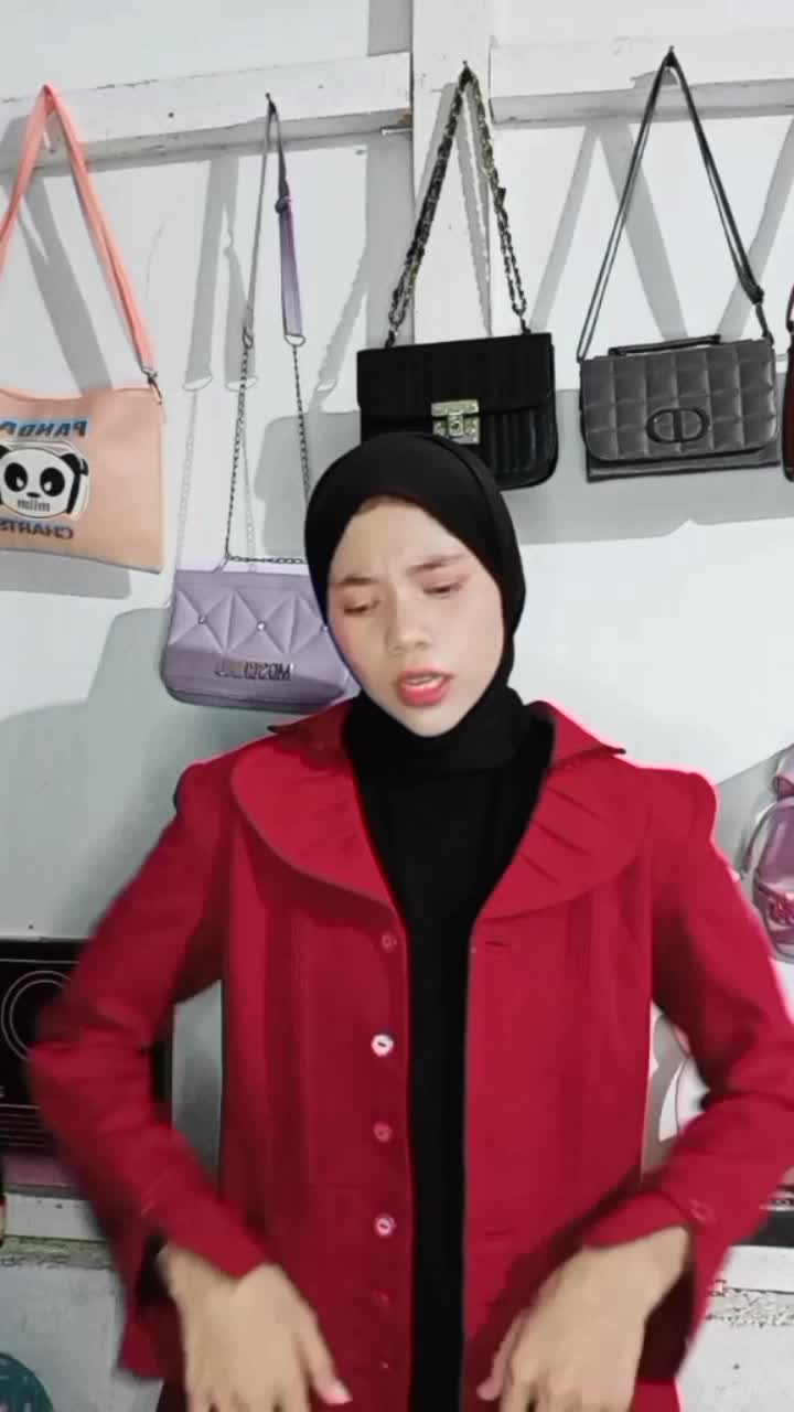 KDI 2024 Nama(Rania Oktavia Noka)Asal daerah(Riau,Pasir pengaraian,kab.Rokan hulu,)Umur(18 tahun)Judul lagu(Madu Tuba-Bunda Inul daratista)