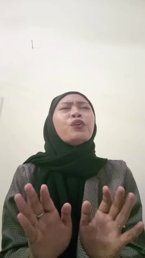 KDI 2025 
Sucy Mawarni Setianingsih
Baturaja sumatera selatan
umur 23 tahun
Tirani

 #OnlineAuditionKDI2025
 #KDI2025