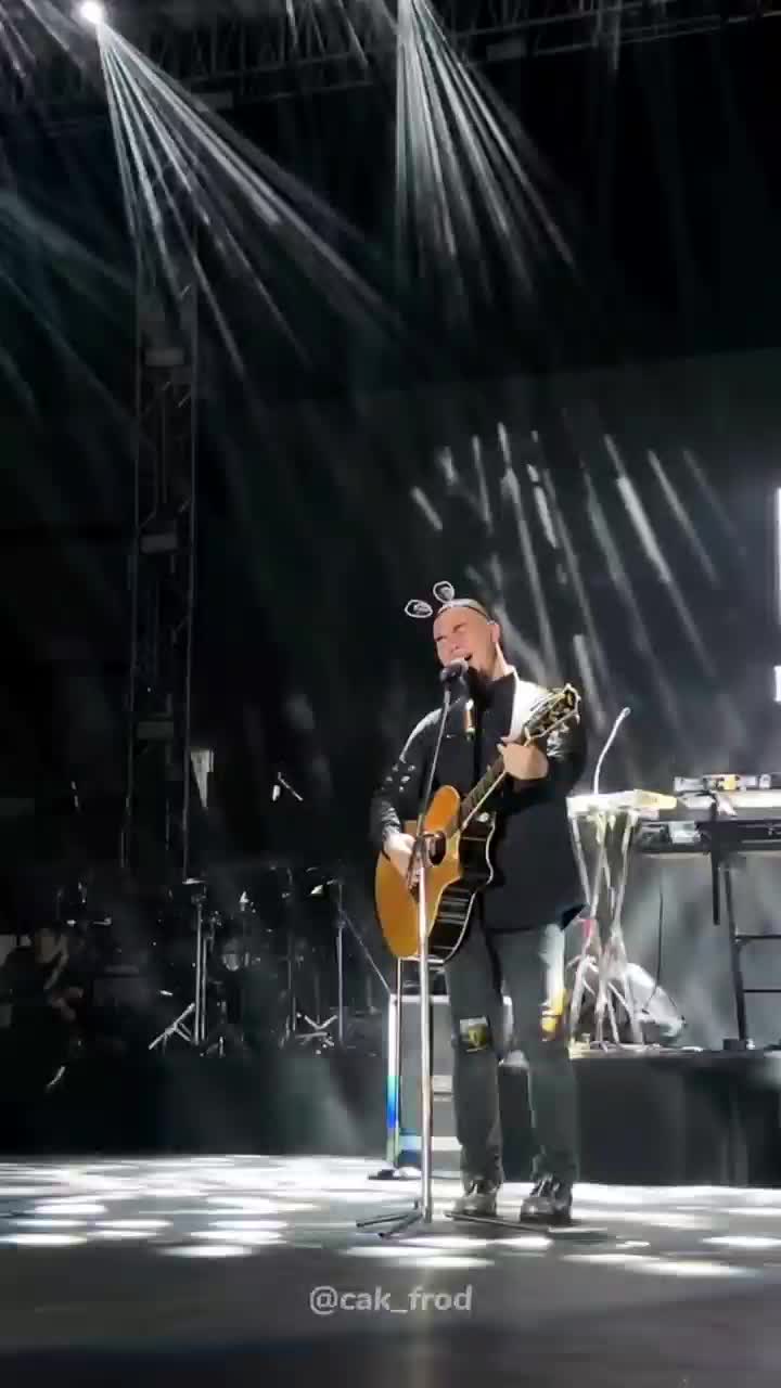 SEKALI LAGI MAAFKANLAH.. KARENA AKU.. CINTA KAU DAN DIA