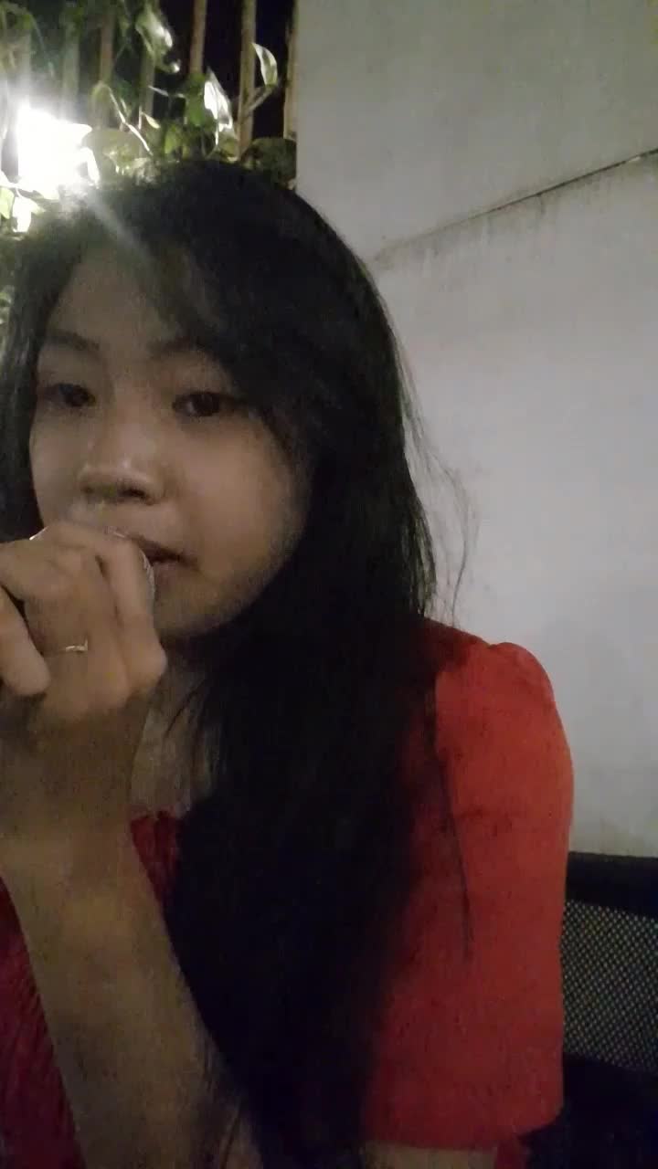 INDOL_XIII Nur Azizah Noviyanti 17tahun Jember Jawa Timur Untungnya Hidup Harus Tetap Berjalan