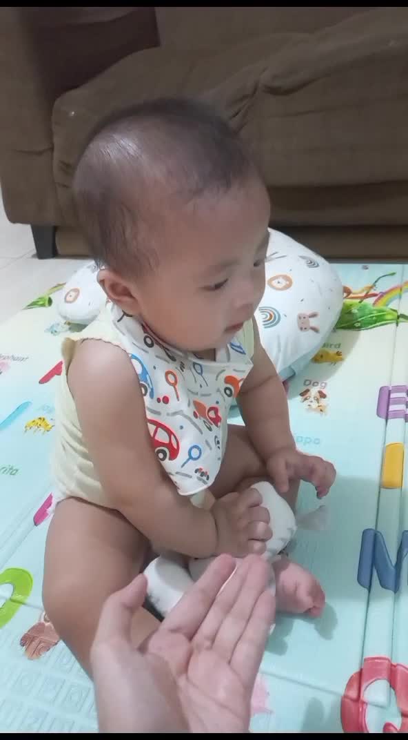 Hai onty uncle apa kabar?