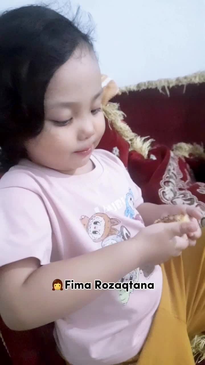 Makan martabak 🤭😁
 #RCTIPlus 