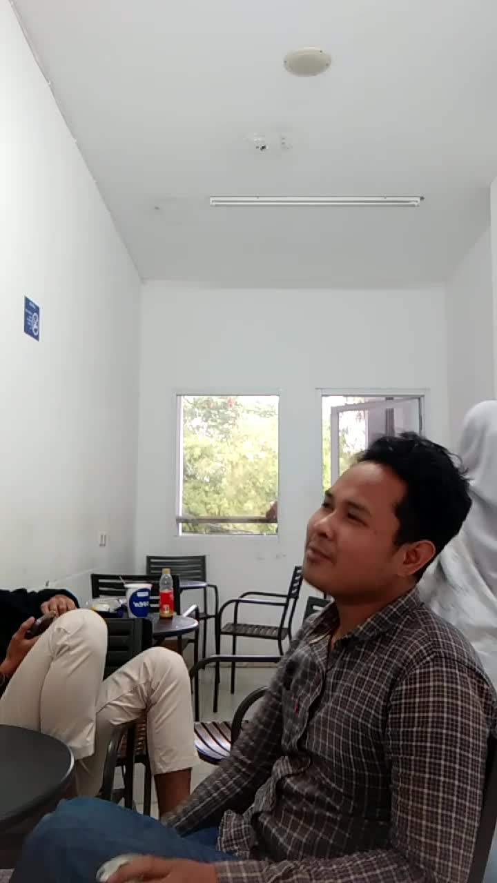 idol_XIII Rizki Kavin Maulana Al Ishaqi umur 26 domisili ciputat timur