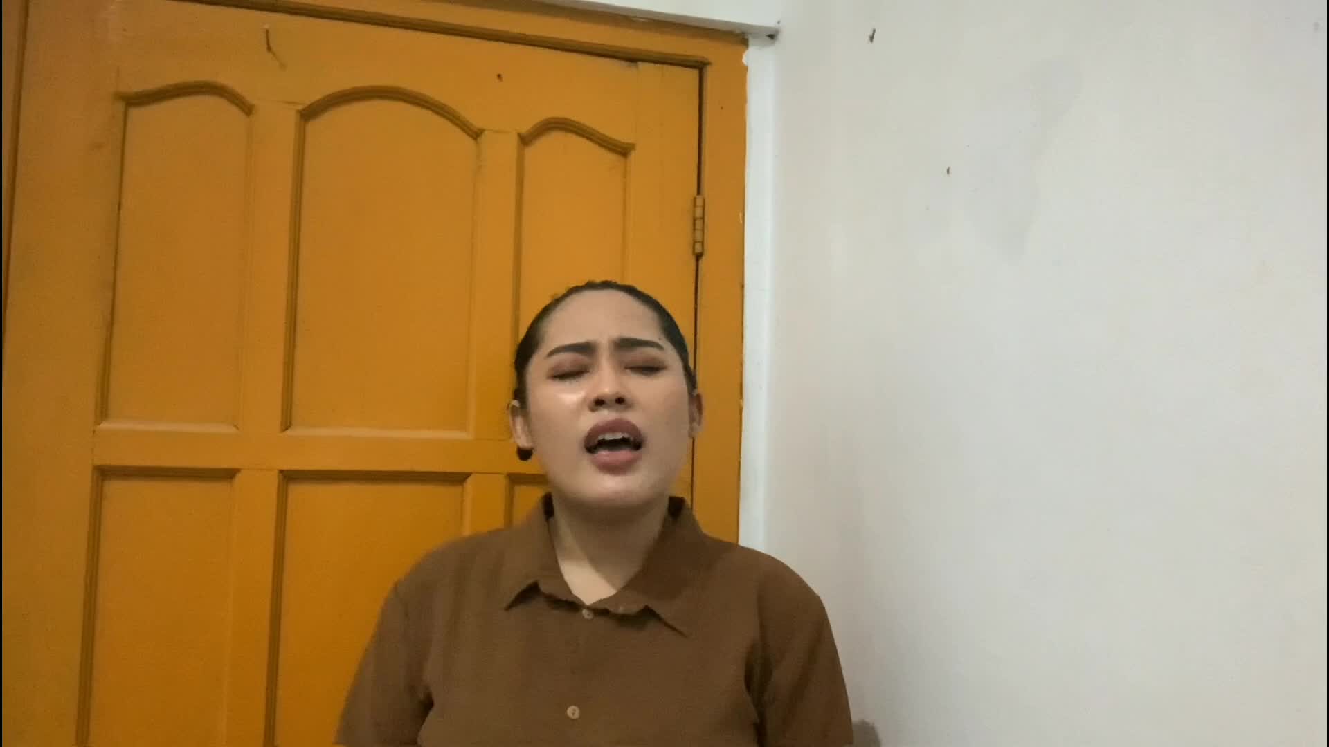 IDOL_XIII NATHALIA HERMAWAN 26TAHUN KOTA TEGAL THAT'S WHAT FRIENDS ARE FOR