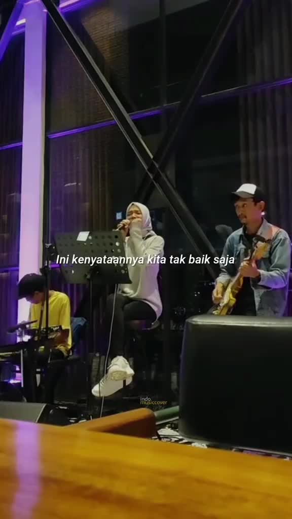 IDOL_XII WAFIQAZIZAH 22 PALEMBANG  TERTAWAN HATI 