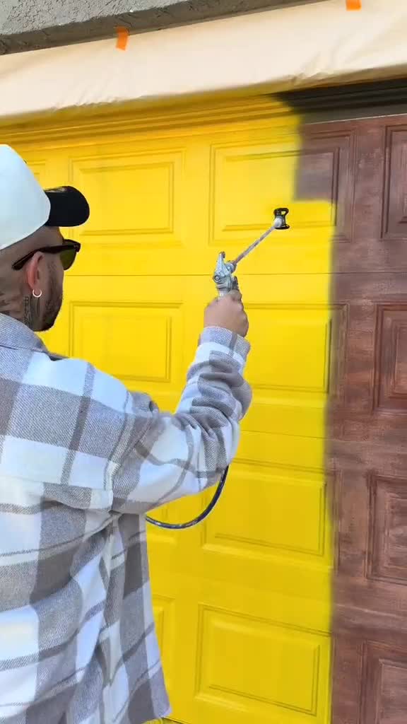 lebih praktis cat seperti ini apa pakai kuas 