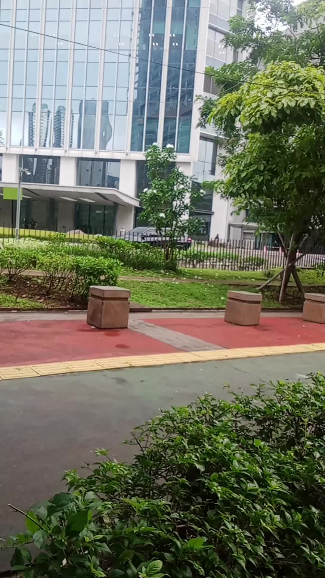 jalan hari ini cukup lancar