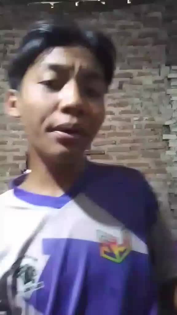 Nama:Alviano muhamad marcel umur:15 lagu loh kok marah bunda evy sukaesi