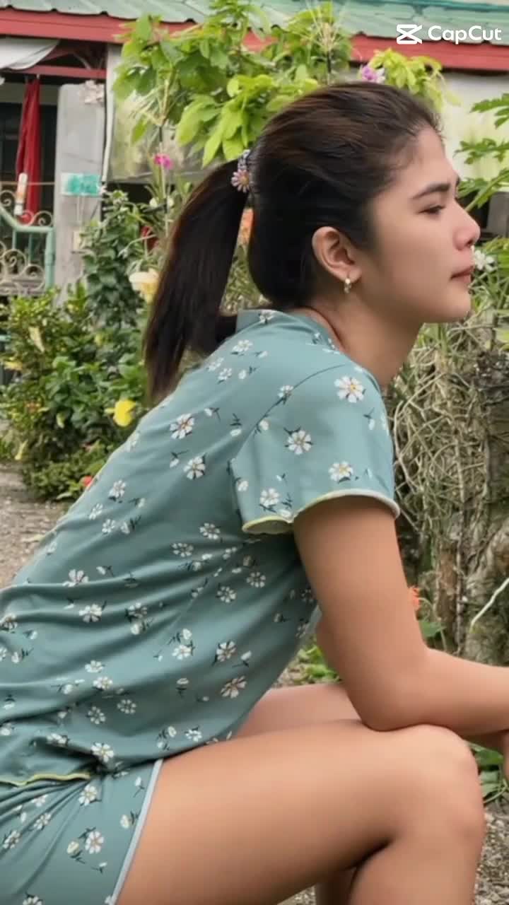 #Memandang cewe cantik itu gak bosan ya♥️ lur #Tonton sambil ngopi lurr ☕  #Dunia Cewek 