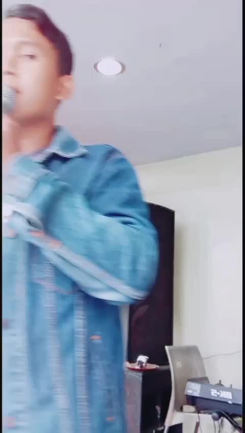 nama khasanudin. usia 24 tahun asal dari kota Demak Jawa tengah 