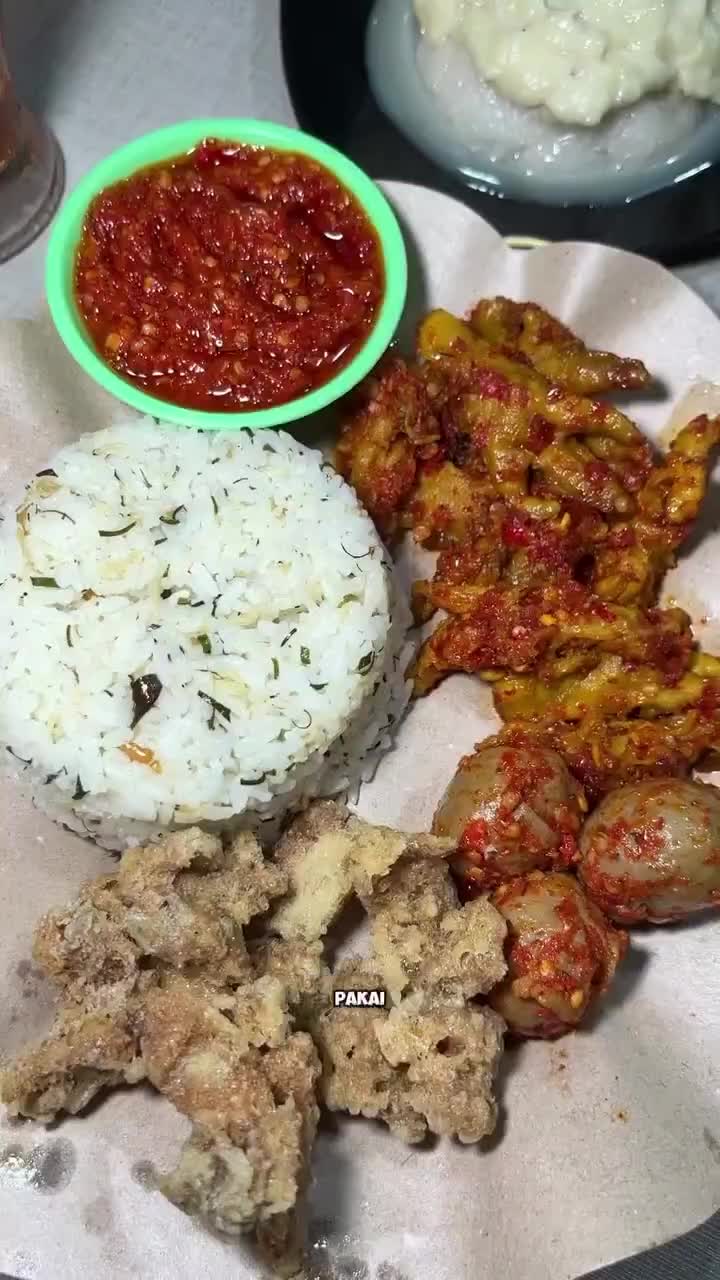 Ketan Susu Solis
#Fyp #Ketansusu #ketan #susu #masakanenak #reviewmasakan #kulinerviralbogor #kulinerbogor #bogor #bogorhits #rekomendasikul