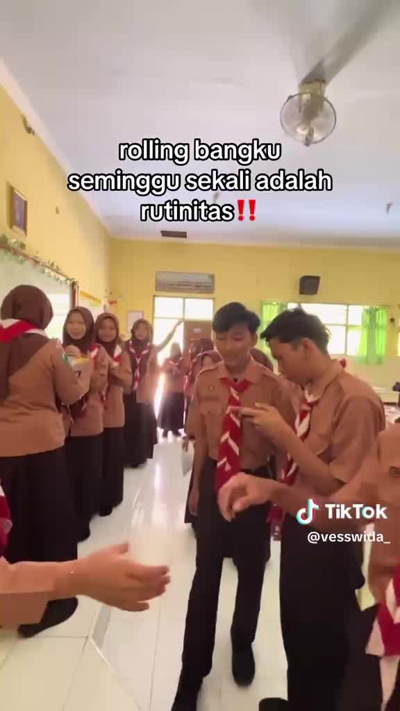 paling males kalo udah di depan