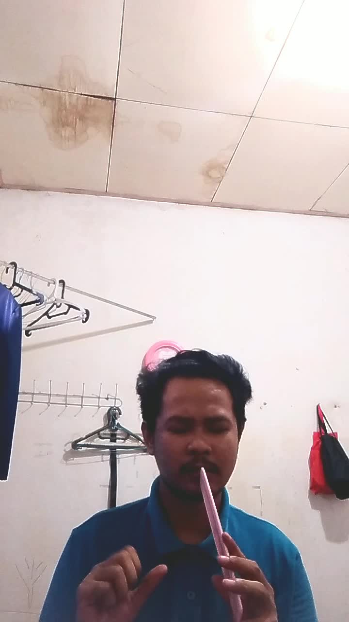 idol_XIII Rizki Kavin Maulana Al Ishaqi 26 domisili tangerang selatan kecamatan ciputat timur gleen fredly kasih putih