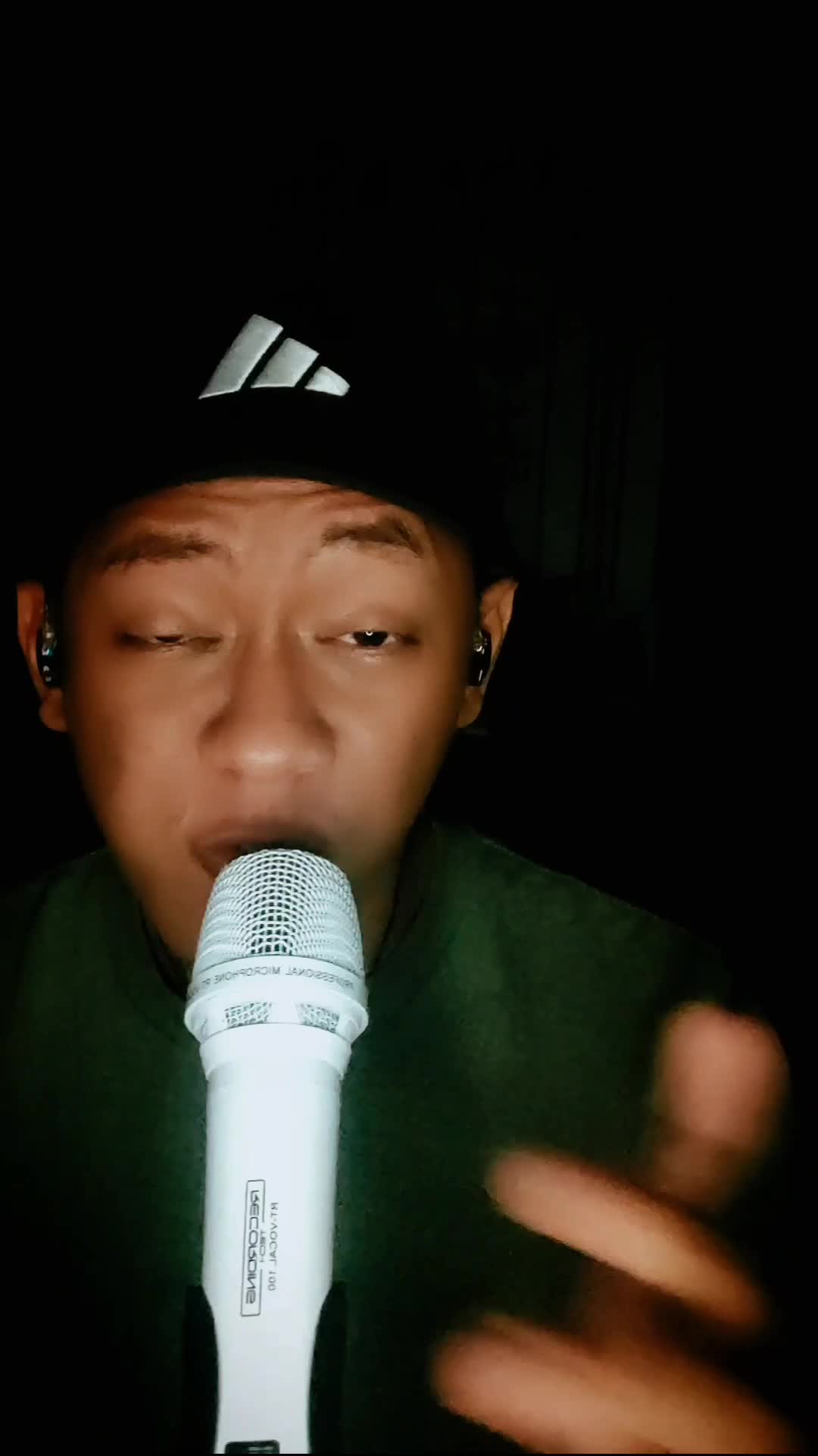 IDOL_XIV BHASKARA DIMAS SATRIO 27 SEMARANG LOVE ON TOP