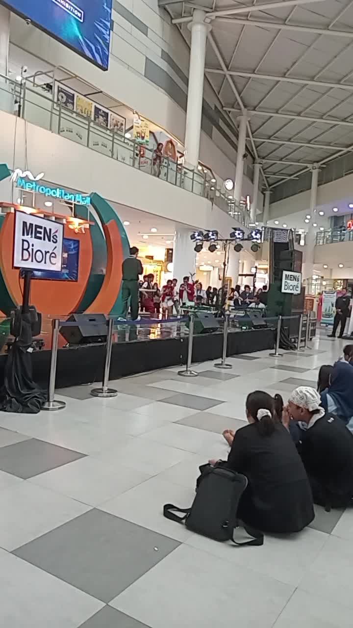 nonton bareng di metmall cileungsi