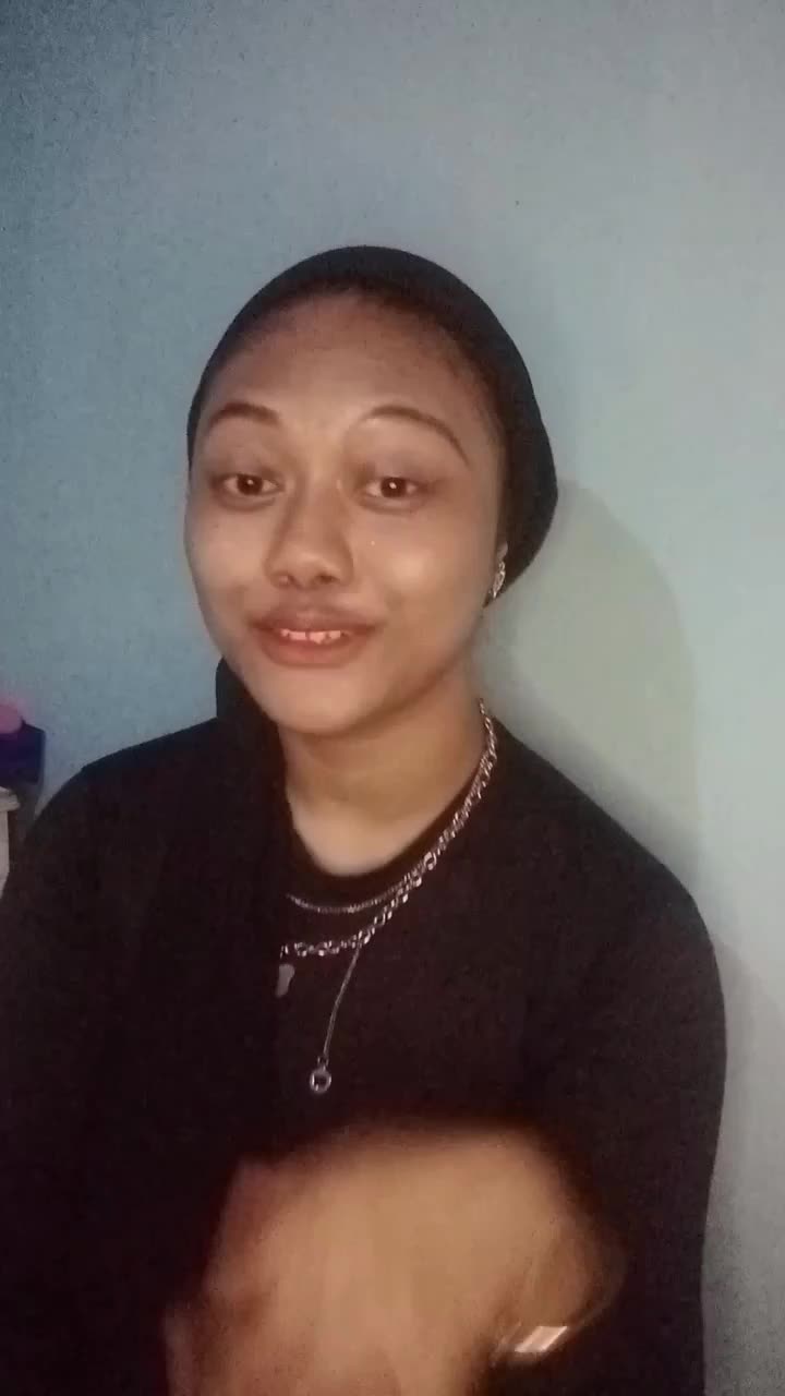 IDOL_XIII ADE NUR HALIMAH 18 TAHUN BOGOR CINTA- VINA PANDUWINATA