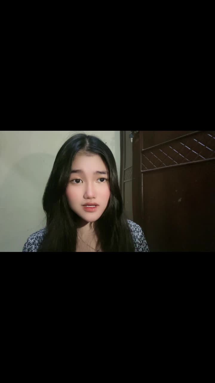 IDOL_XIII Fica Tiere Tatyana a.k.a Tier 22 Tahun Rangkasbitung Dewa19-Roman Picisan