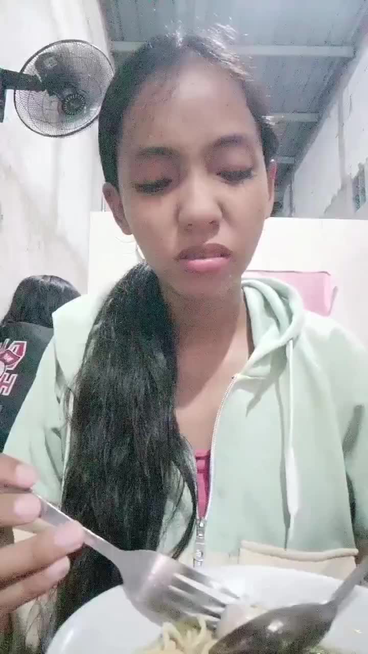 ya kali2 pcaran lagi sama paksu yakan 😁
#rctiplus
#fyp #viral #trending
#mahmud
#mamahmudaanaktiga