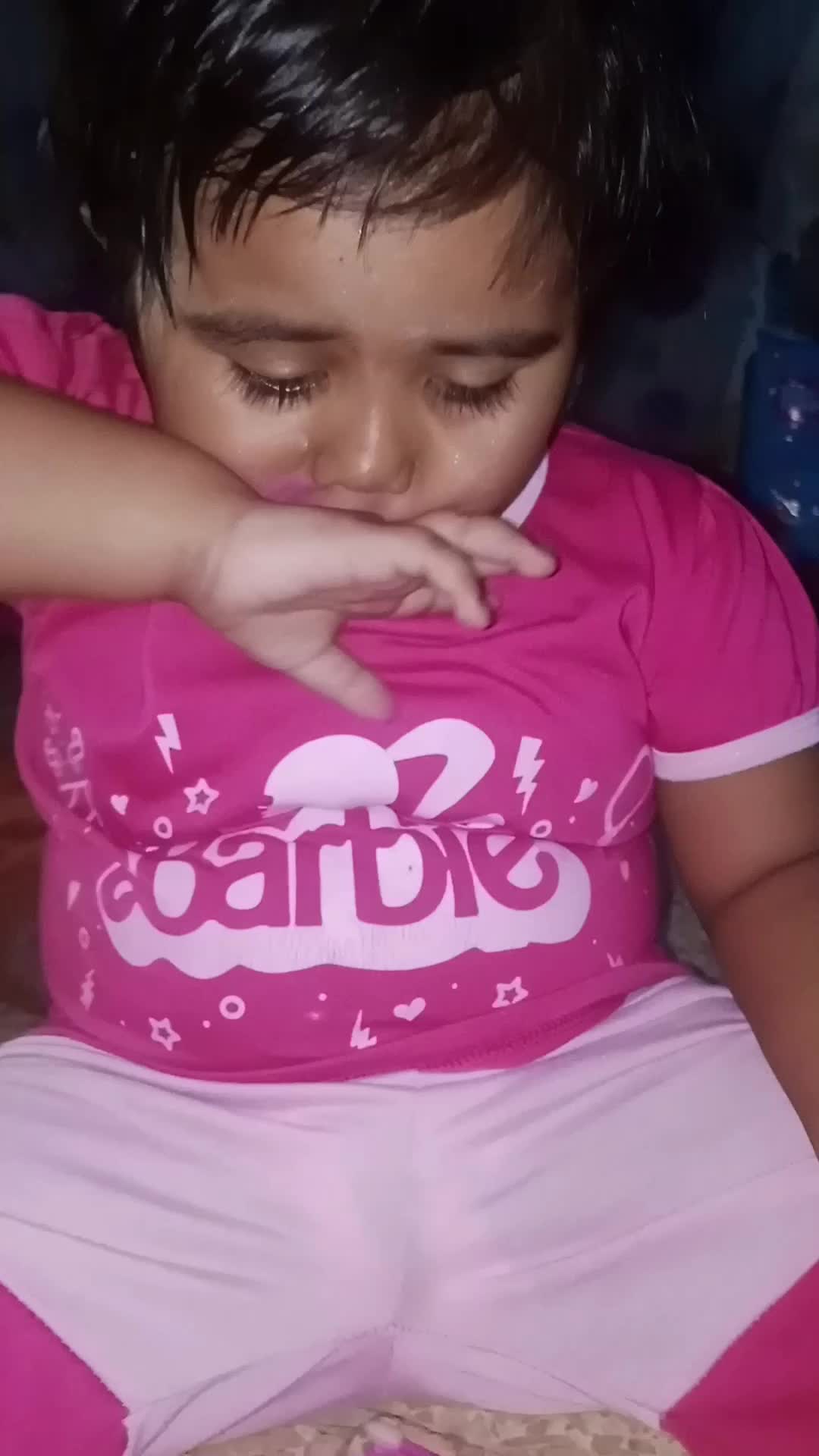 nak bayi lagi belajar dandan...hehehhee