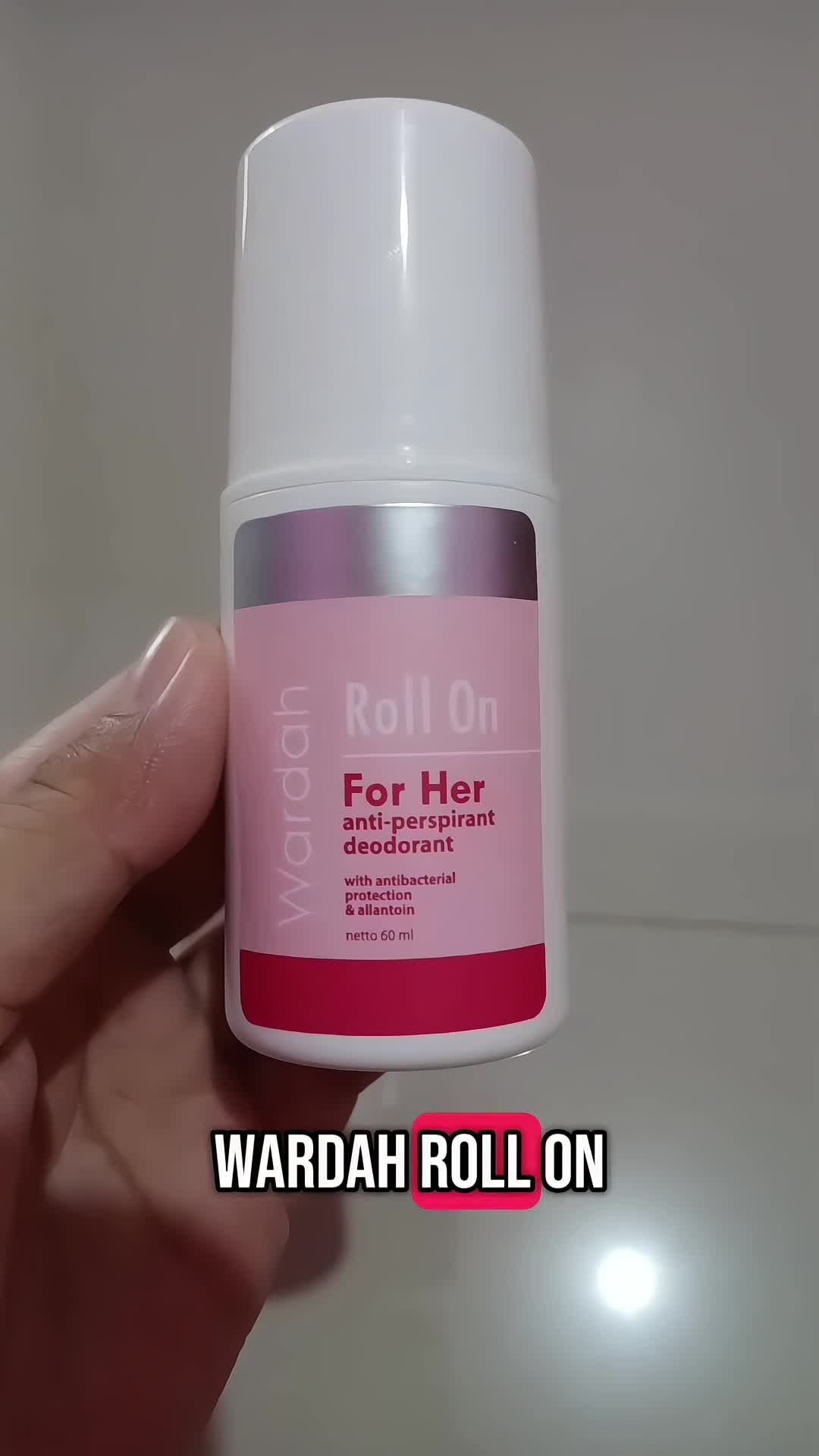 hari gini masih mambu iuwwwww #baubadan #bau #ketiak 