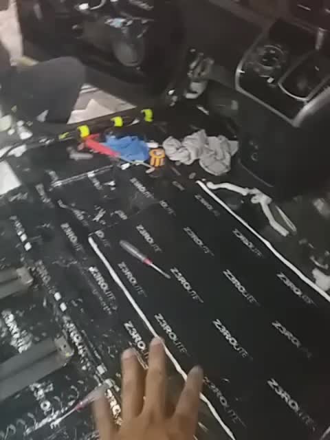 pemasangan peredam full & up audio😎
#audiomobil
#toyotavoxy
#fyp
#RCTIPlus 
#viral