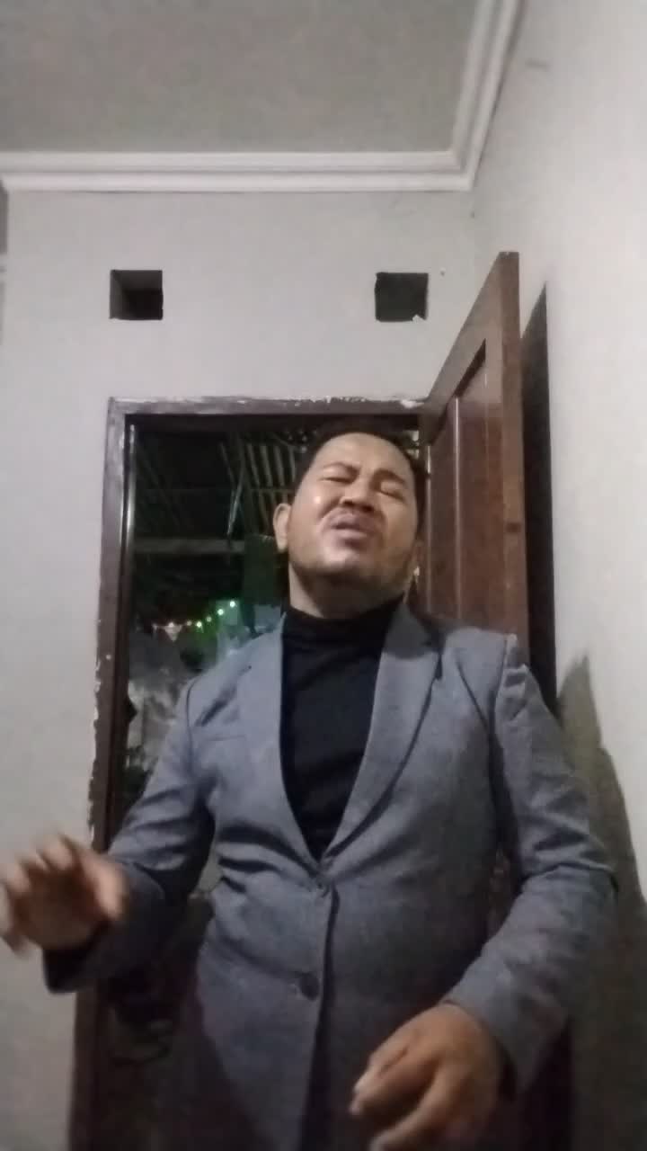 lagu  ke 2   ngebhit . seperti mati lampu  dari king Nassar .# nama agussalim # Sumbawa besar # ntb# desa berang rea# kecamatan Moyo hulu # 