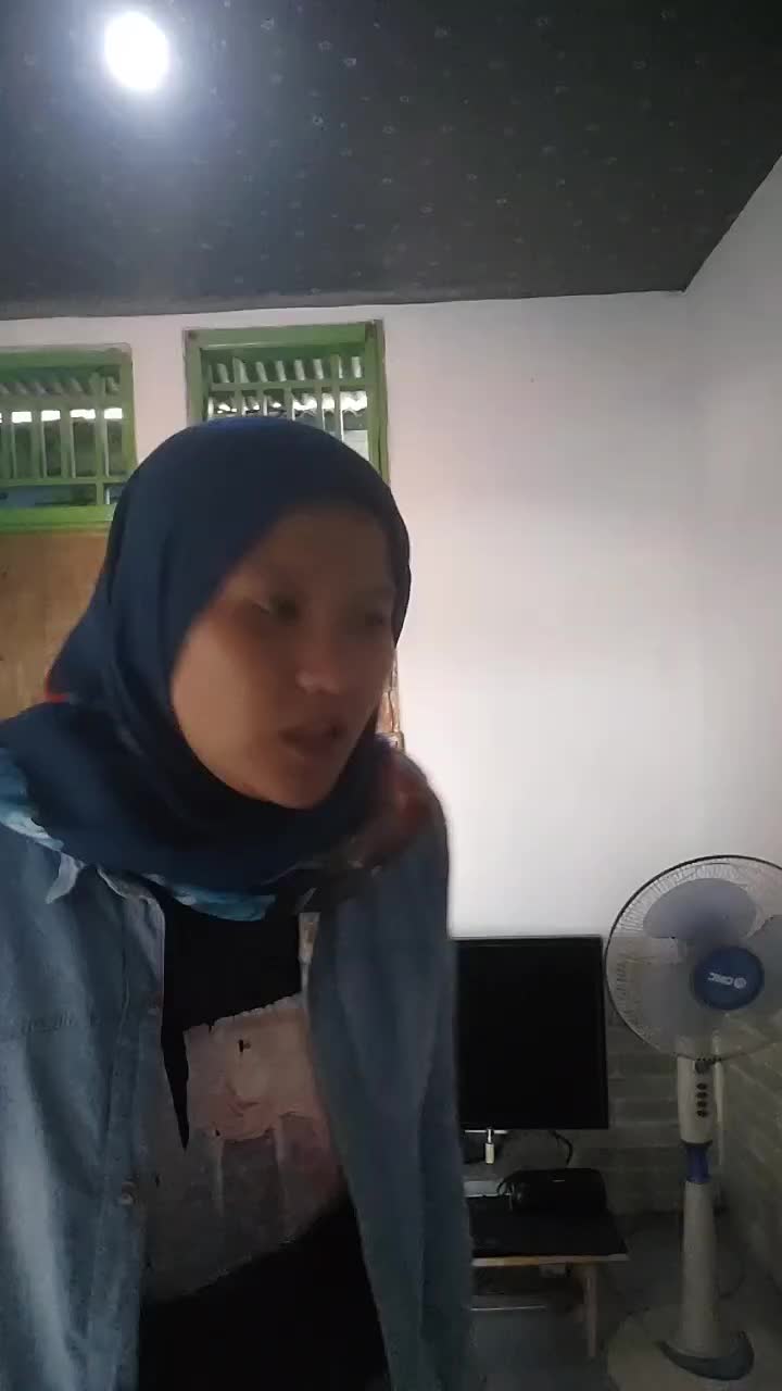 kamu kerja terus punya anak bareng, keterlaluan kamuh