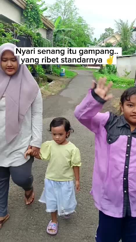 Yuk kita bikin hari ini seru ? #shorts #rcti+ #hiling #jalanjalan