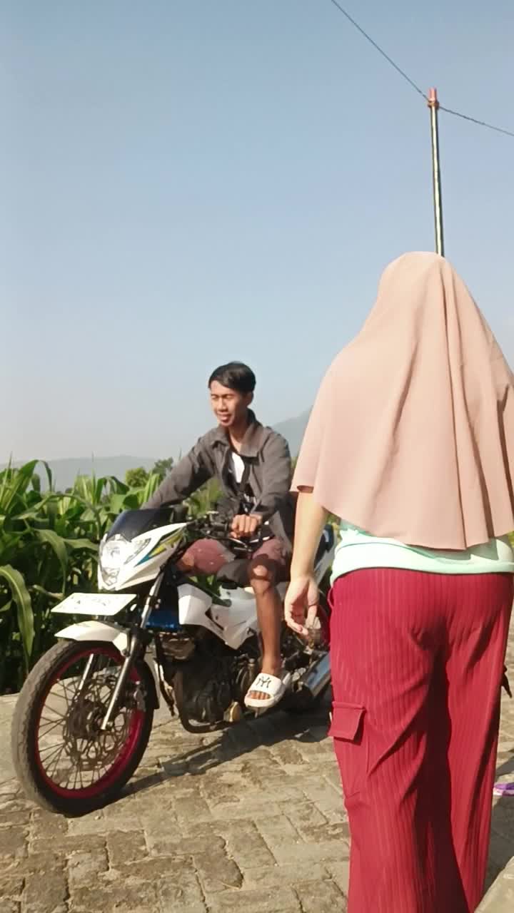 berjemur dulu biar sehat  #short  #RCTIPlus  #HOTrctiplus 