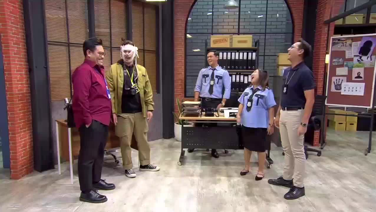 ADA ADA AJA OM VINCENT🤣
 #comedy  #layarkomedi 