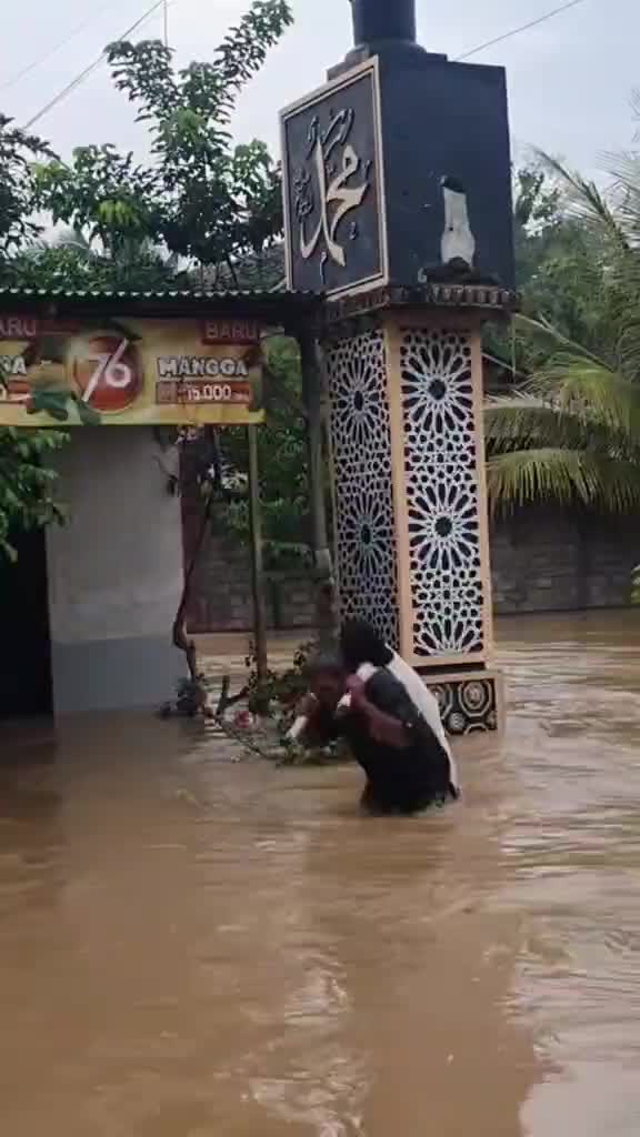 banjir lucu core 