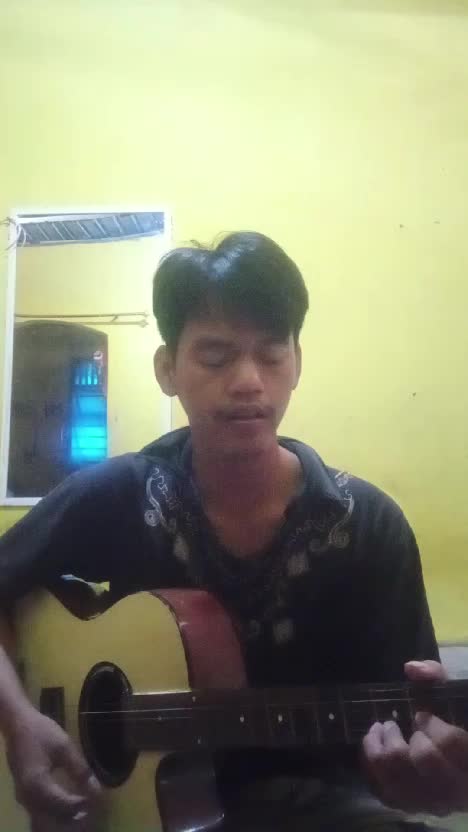 IDOL_XIII FRENGKI 23 TAHUN JAMBI SANDIWARA CINTA REPVBLIK 
