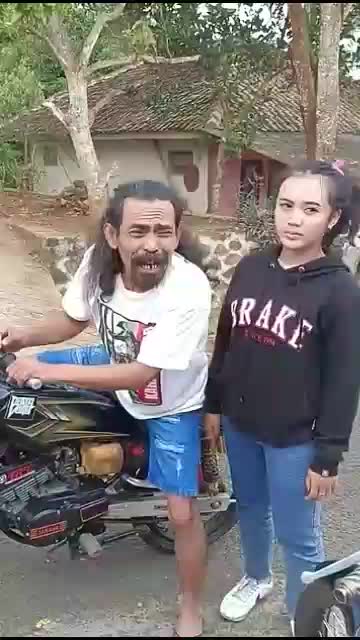  #ayi saling folow gaes