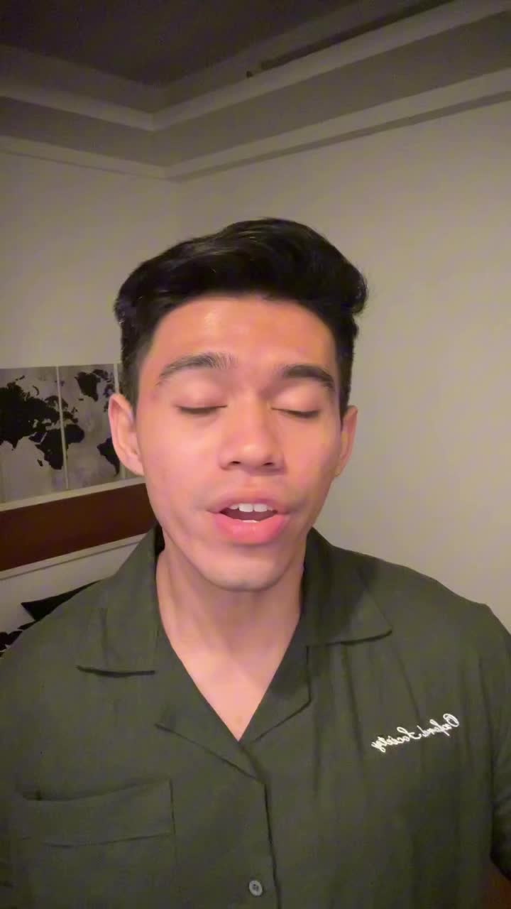 IDOL_XIII YUDHIS PRADANA 23TAHUN BUKITTINGGI/JAKARTA BACK AT ONE & CANTIK
 