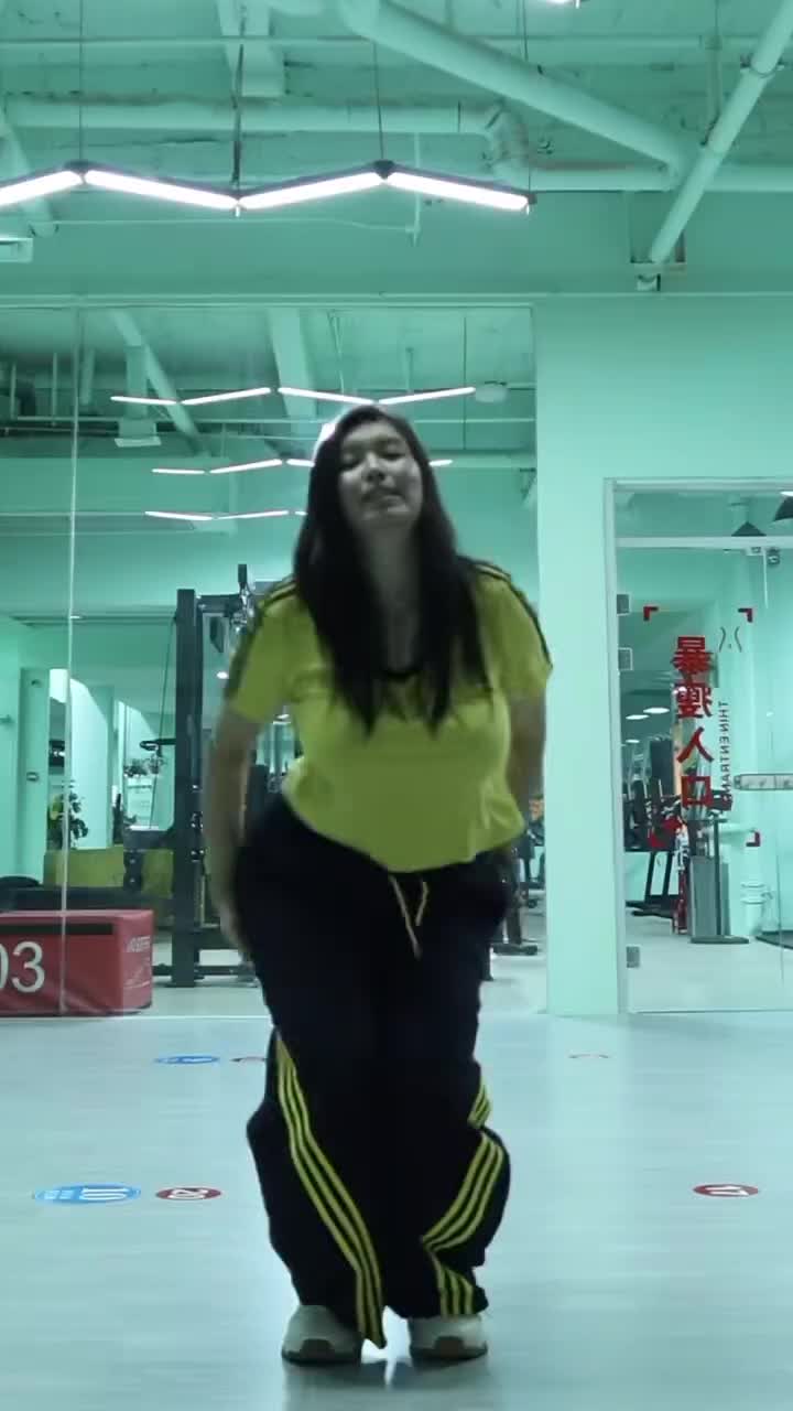 #gym #gymrat #GymTok #gymgirl #GymLife #gymtips #cewegym #gymmotivation #Fitness #fitnessgirl #fitnessroutine #fitnesstips #gympemula #gymti
