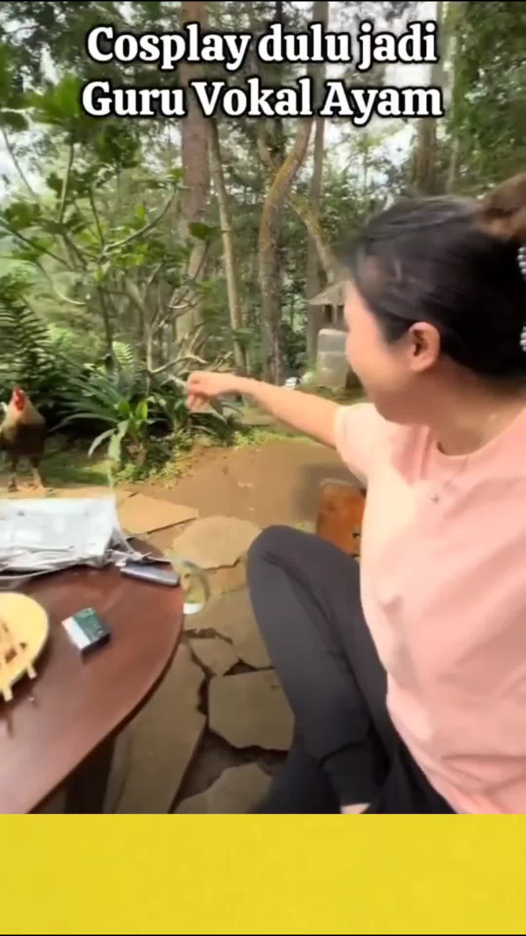 cosplay jadi guru vokalnya ayamm?? #videolucu 