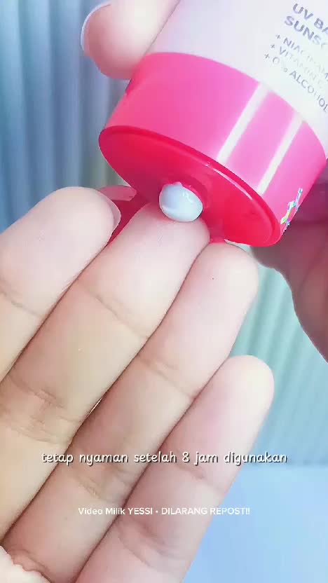 Glow-up itu nggak instan, tapi sunscreen ini bantu banget bikin kulit sehat & cerah. Siap nyobain?

#blokmakeuplongsor #bloksinaruv #blokkul