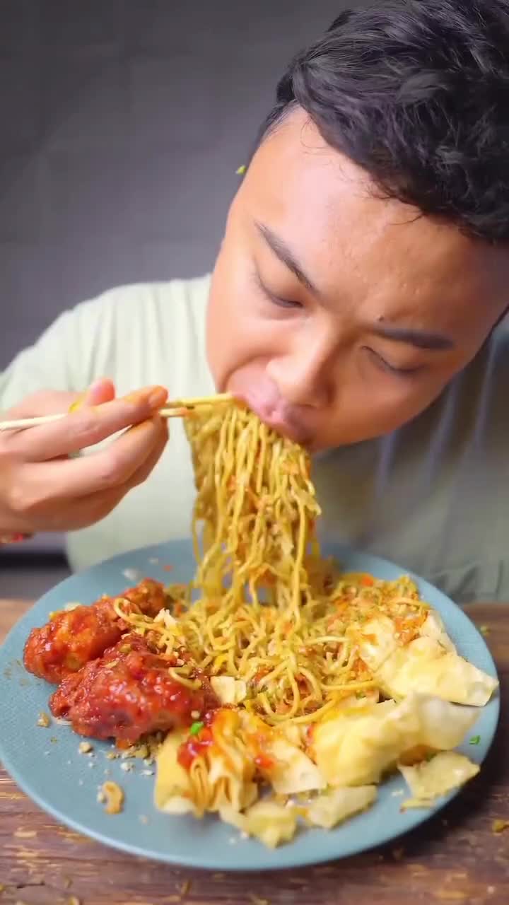 Mukbang Makan Besar
#Food #Videomasakan #videomakanan #Like #Follow #videolucu #Mukbang #Mukbangmakanbesar #Viral #videoviral #Fyp #lucu #ng
