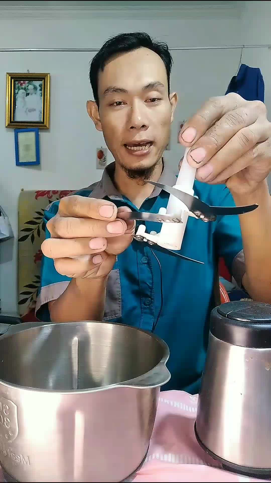 Giling daging dirumah #MyFirstVideoOnHot+ #RCTIPlus #HOTrctiplus 