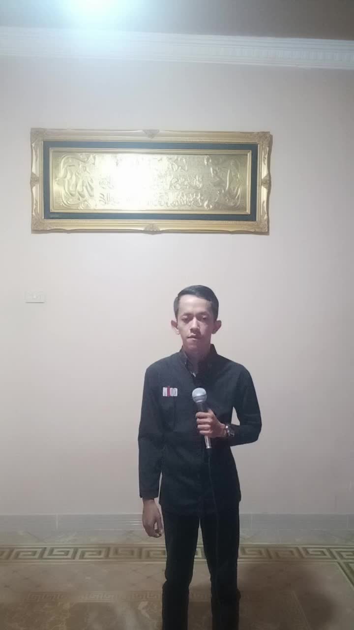 KDI 2025. nama:topik Hidayat. asal daerah: Pontianak Kalimantan Barat. umur:27 tahun. judul lagu:si kecil #onlineAuditionKDI2025