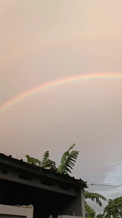 ada pelangi di penghujung bulan Ramadhan  