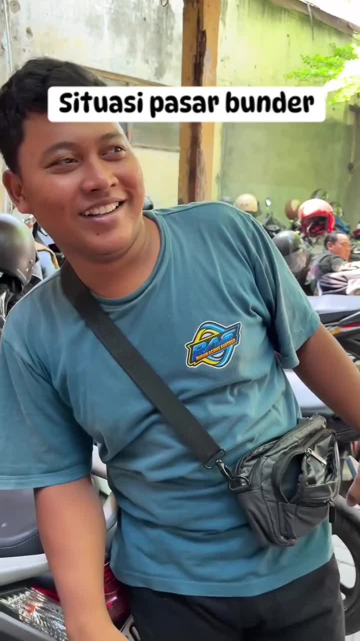 suasana pasar bunder