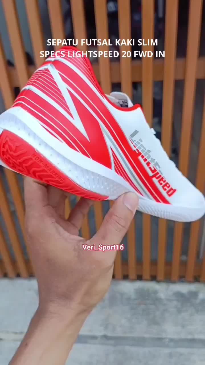 DISKON GEDE SEPATU FUTSAL
SPECS LIGHTSPEED 20 FWD IN
Rp.599.800 JADI Rp.275.000

VERI SPORT ORIGINAL GAK HARUS MAHAL!!

#verisport  #specsli