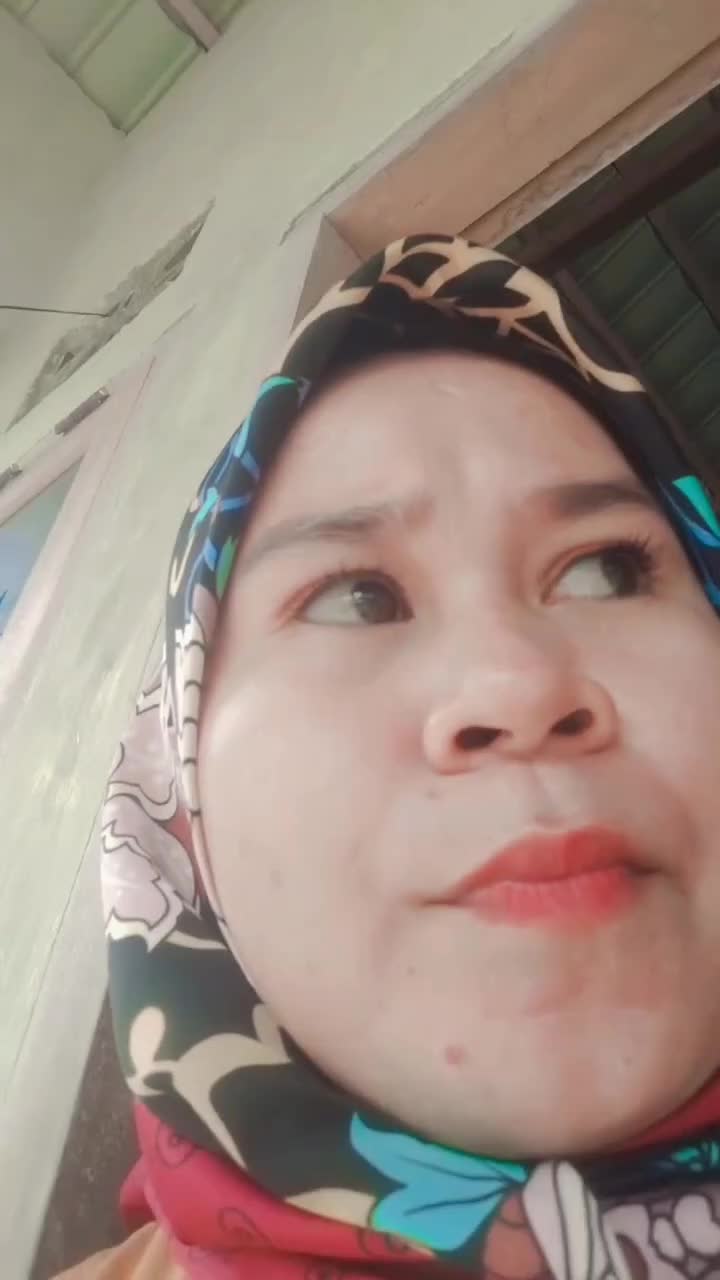 minal aidzin walfaizin mohon maaf lahir dan batin 🙏🙏